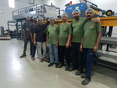 Wet Strength Paper Roll Sheeter Cutter Machine With Online Embossing Unit